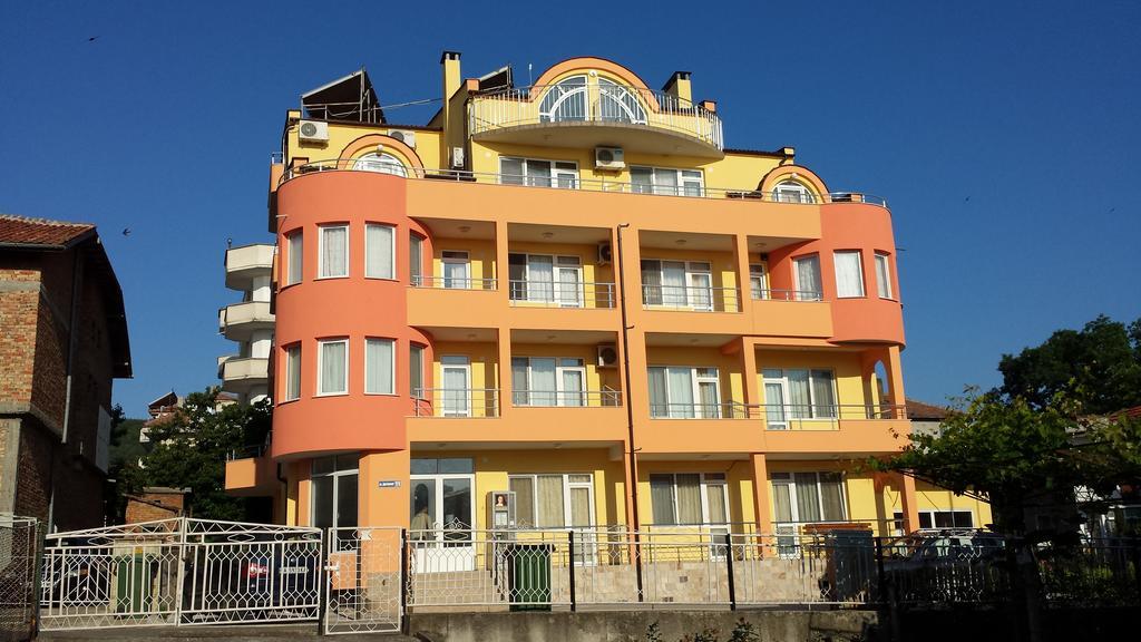 Zlatevi Guest House Obzor Exterior photo